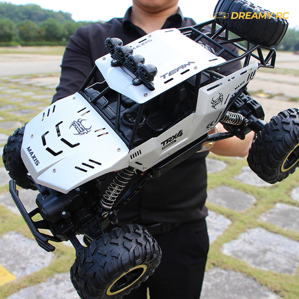 Alloy 4WD RC Car with LED Lights – 2.4GHz Off-Road