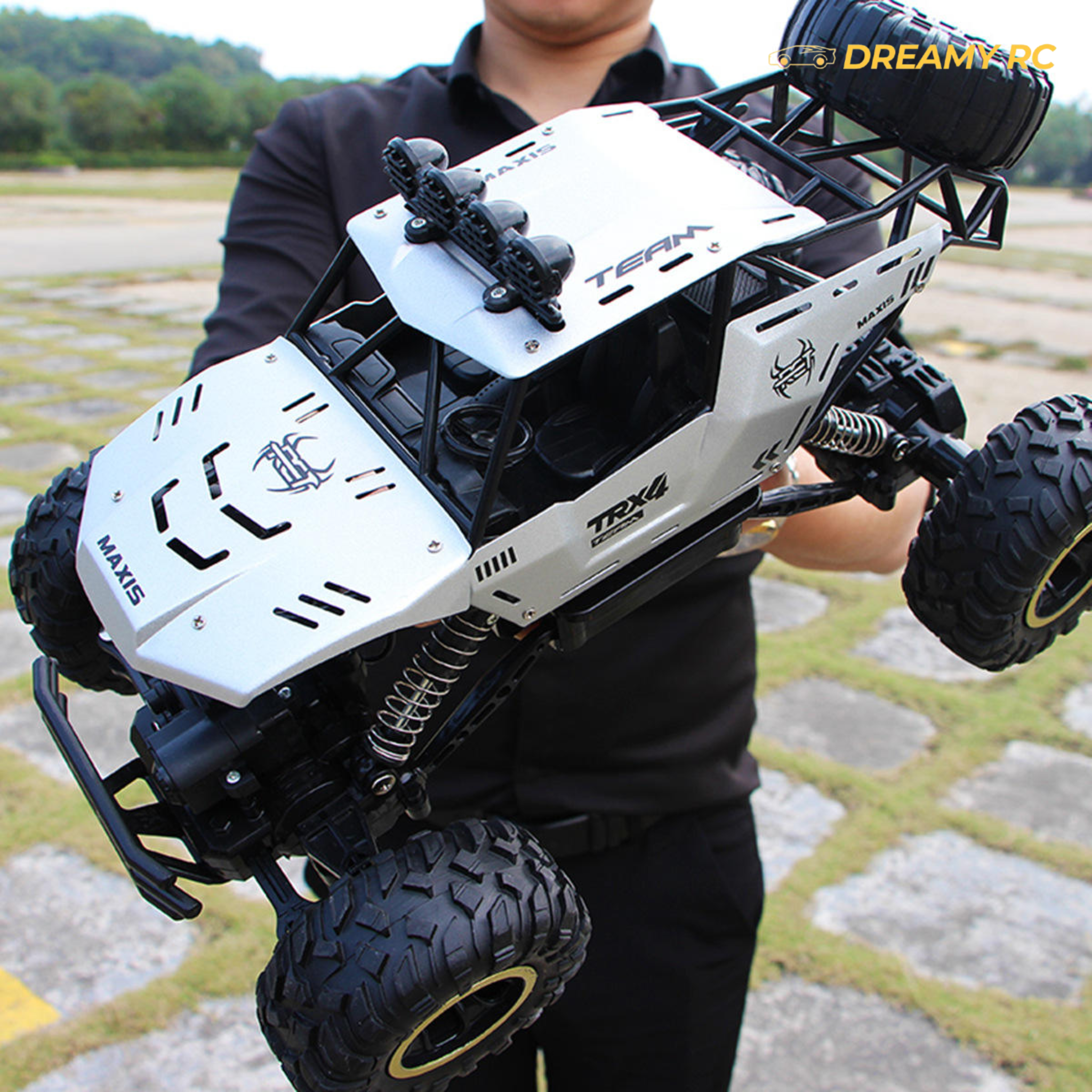 Alloy 4WD RC Car with LED Lights – 2.4GHz Off-Road